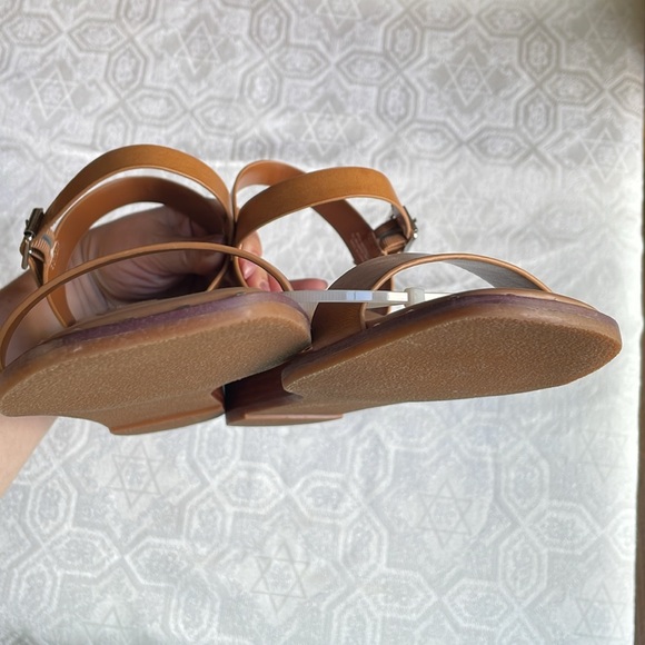 STEVE MADDEN NWOT Size 11 Brown Wedge Sandals Buckle Stud Cognac Ares Harlequin - Picture 15 of 15